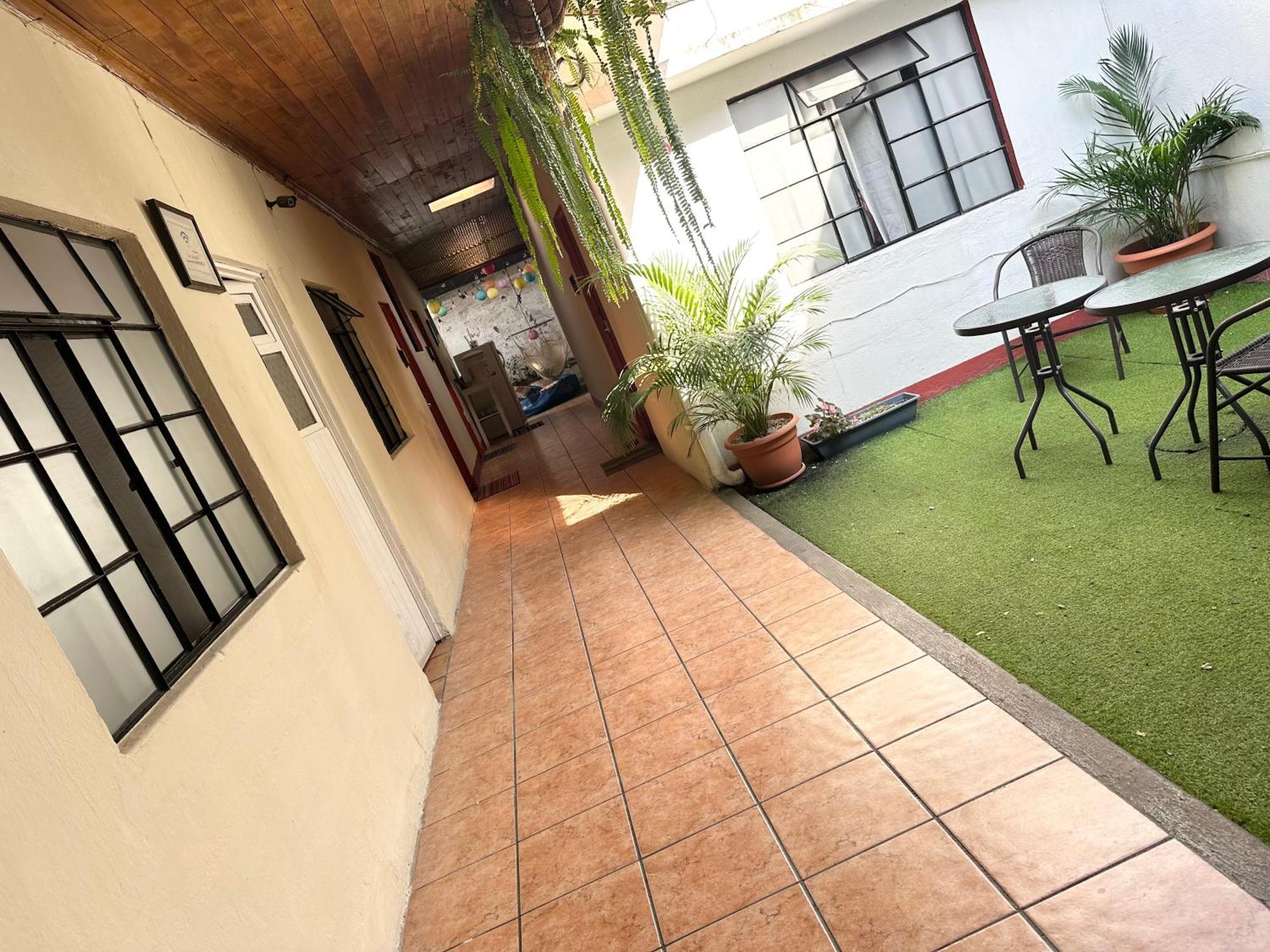 El Extranjero Hostal Antigua Exterior foto